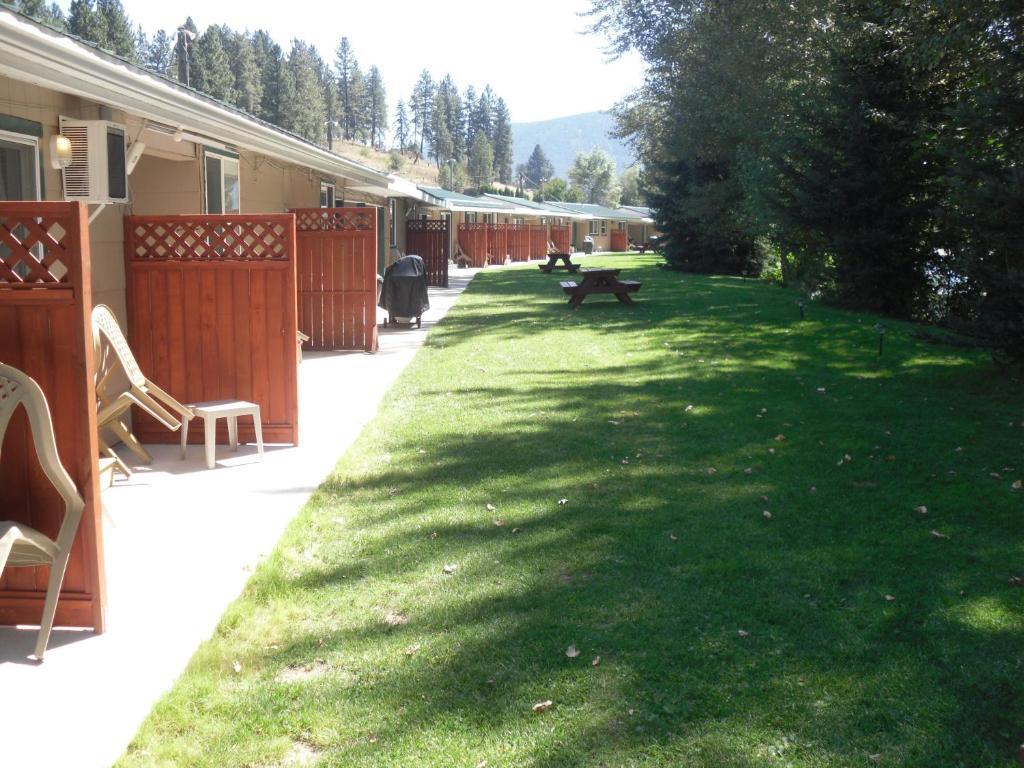Johnny'S Motel Grand Forks Zewnętrze zdjęcie